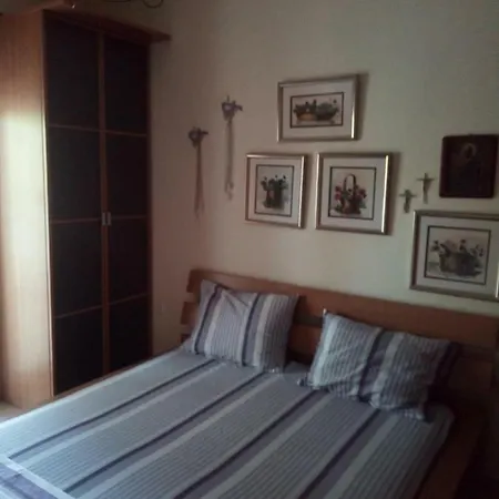 House Of Artemis In Apartment